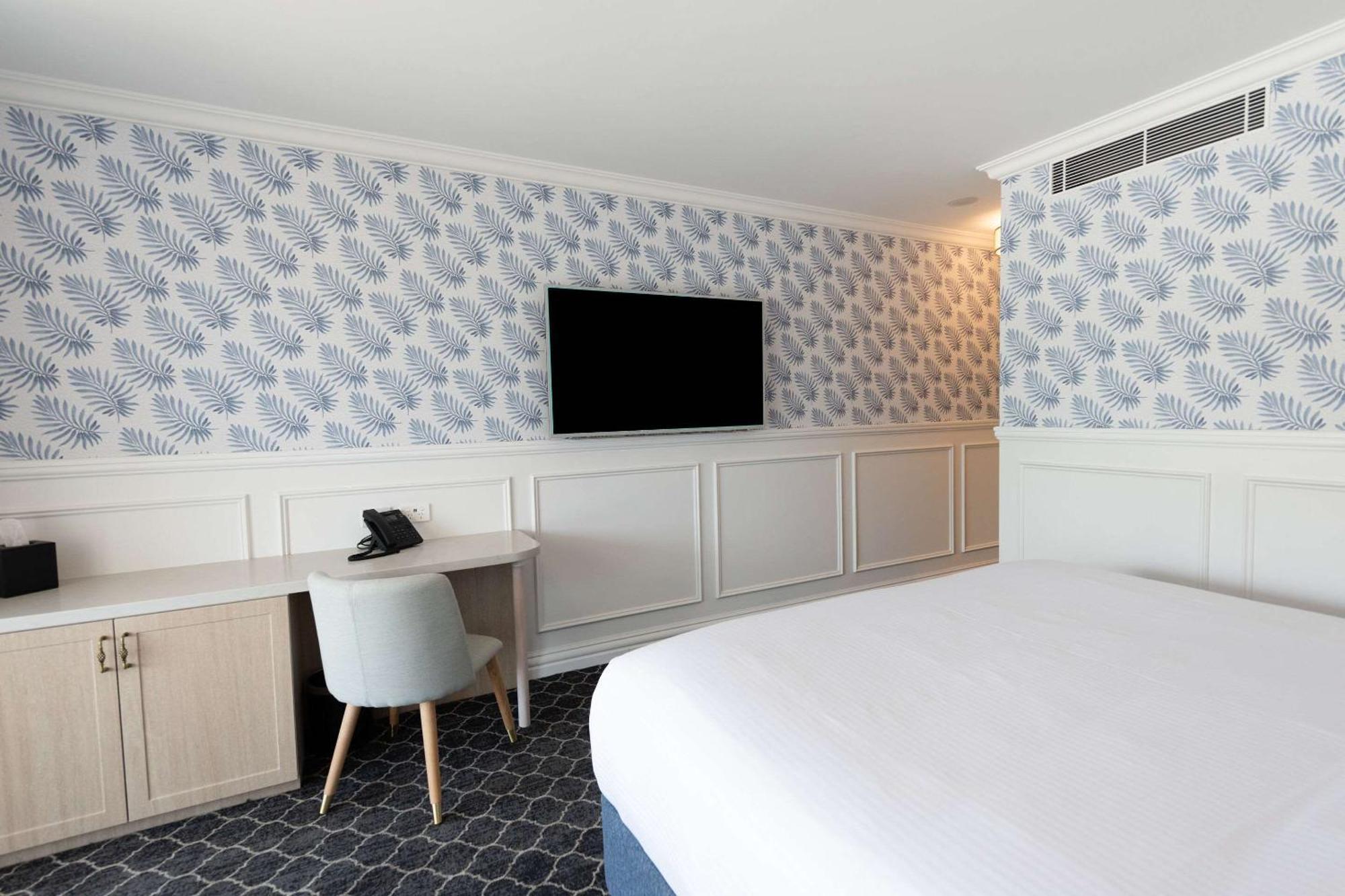 The Beachcomber Hotel & Resort, Ascend Hotel Collection Toukley Zewnętrze zdjęcie A room at the Hotel