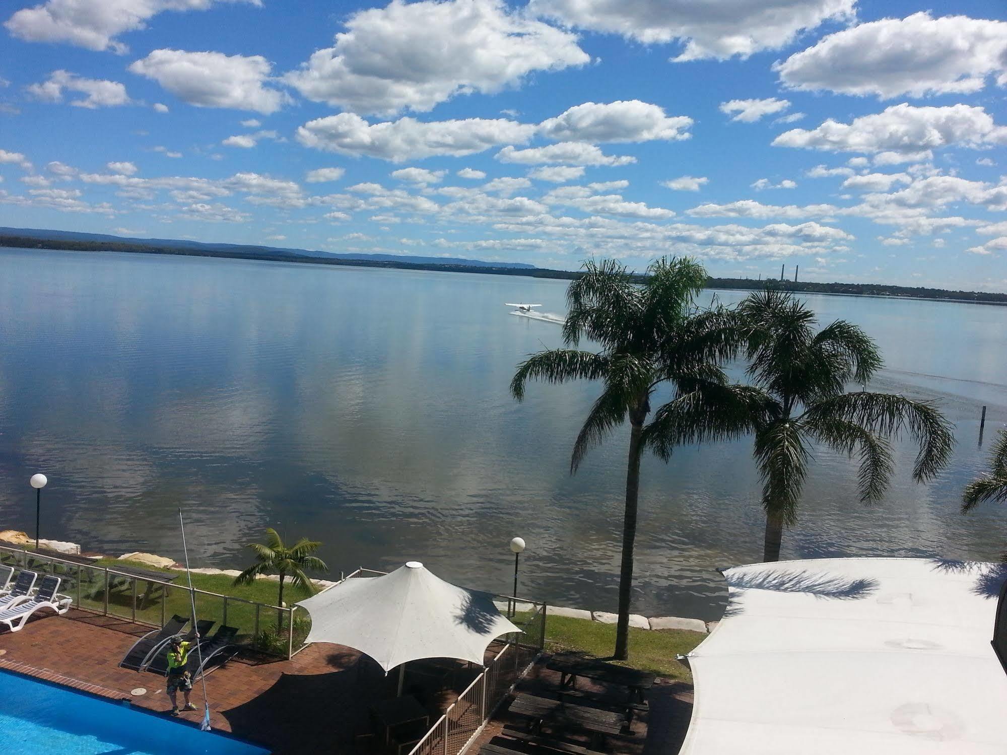 The Beachcomber Hotel & Resort, Ascend Hotel Collection Toukley Zewnętrze zdjęcie View of the Iguape River
